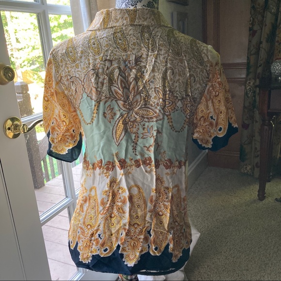 Patterned button down - Picture 2 of 4